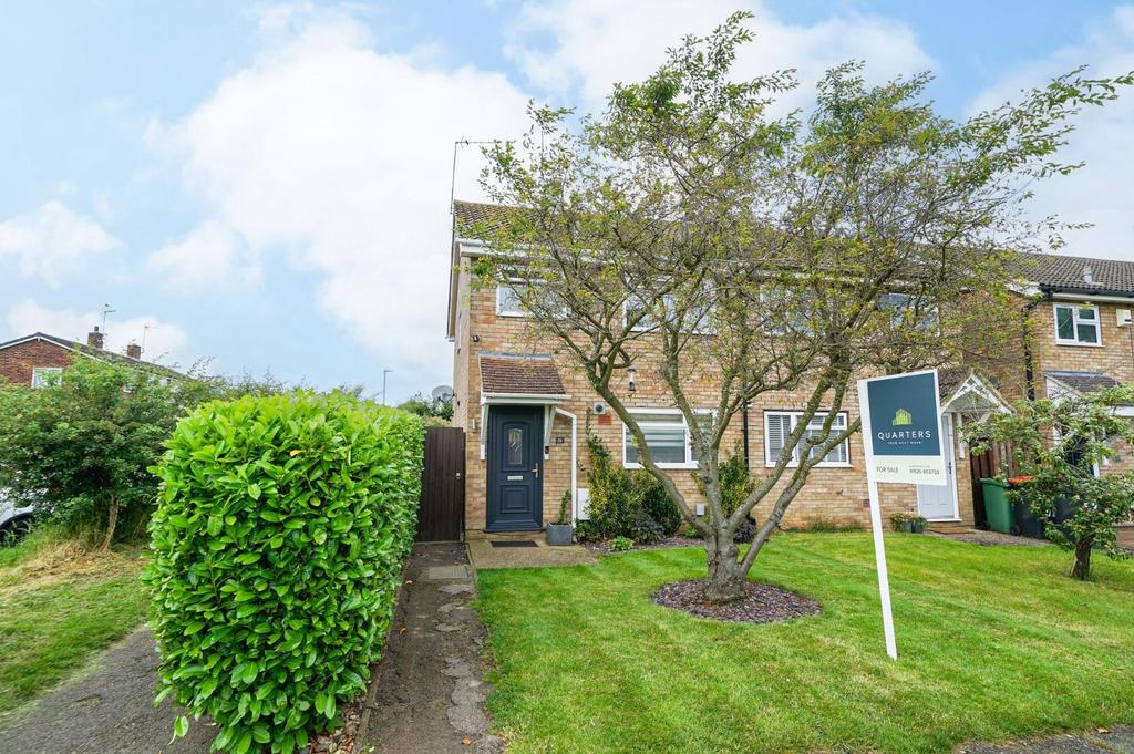 Willow Bank Walk, Leighton Buzzard 3 bed semidetached house for sale