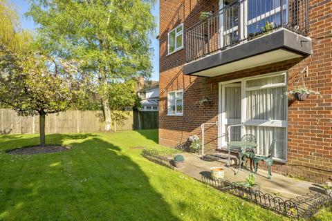 2 bedroom flat for sale, Oakleigh Park North, Whetstone