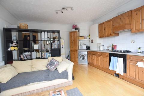 1 bedroom flat to rent, Queens Road, Hendon