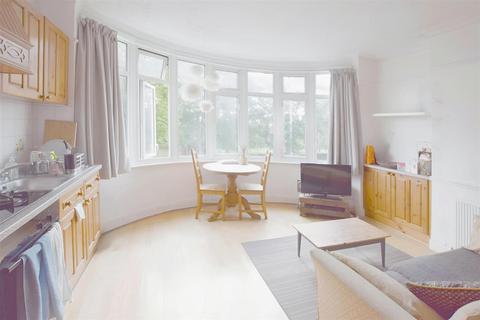 1 bedroom flat to rent, Queens Road, Hendon
