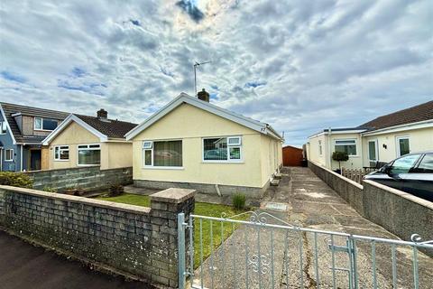 2 bedroom detached bungalow for sale, Rhyd-Y-Fenni, Crofty, Swansea