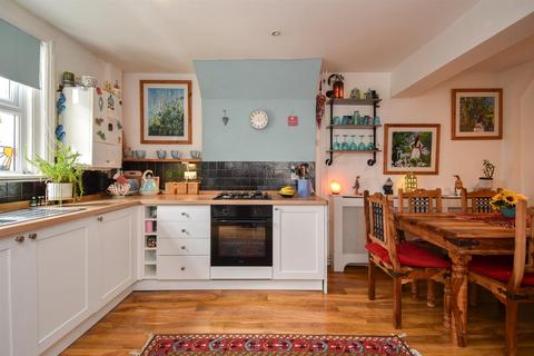 3 bedroom end of terrace house for sale, Gladstone Terrace, Hastings