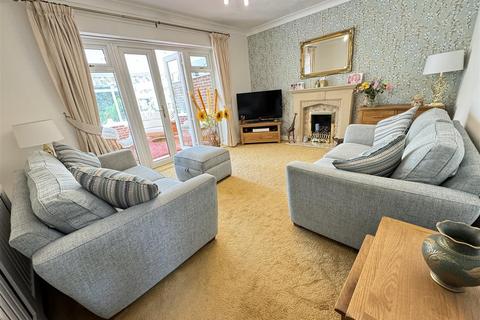 8 Pear Tree Road, Great Barr, Birmingham, B43 6HY