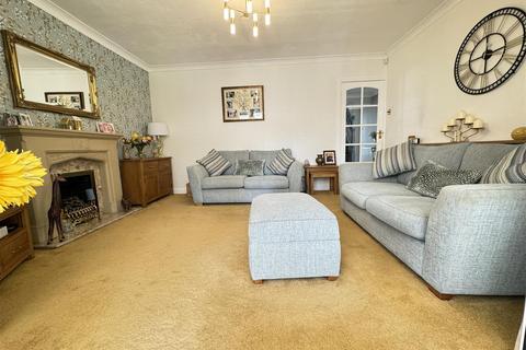 8 Pear Tree Road, Great Barr, Birmingham, B43 6HY