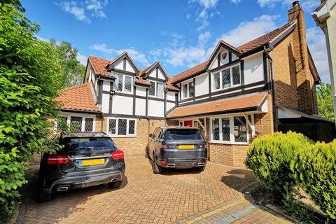 5 bedroom detached house for sale, Yearling Close, Great Amwell SG12