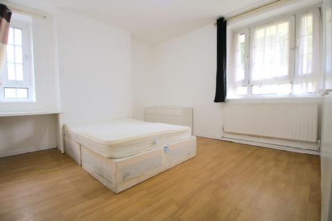 4 bedroom flat to rent, Christian Street, London E1