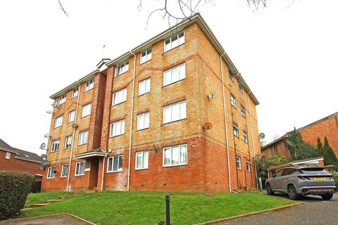 2 bedroom flat to rent, Northcote Road, Bournemouth