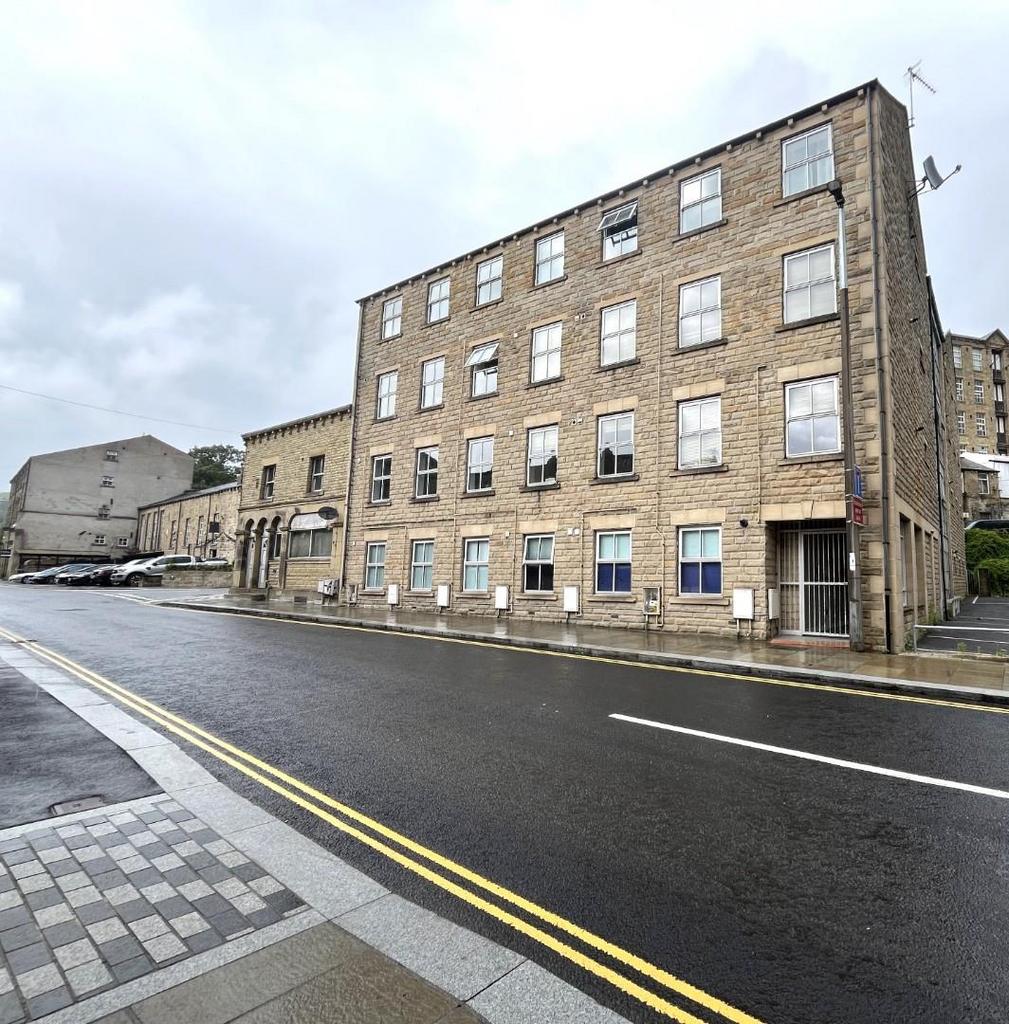 Hollins Mill Lane, Sowerby Bridge 2 bed apartment to rent £650 pcm (£