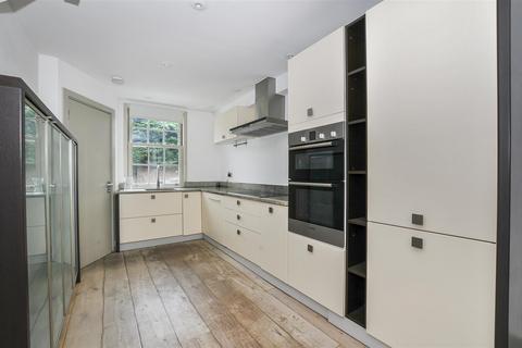 3 bedroom terraced house for sale, Petersham Road, Richmond