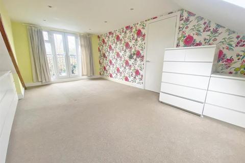 5 bedroom semi-detached house to rent, Lock Road, Richmond