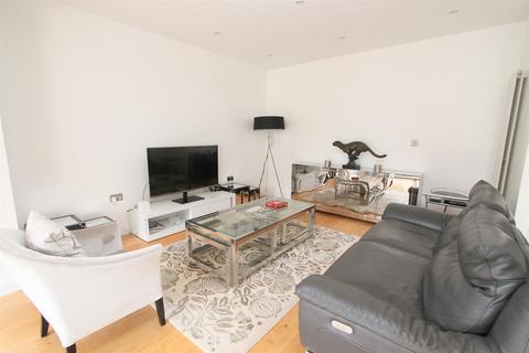 30 Rosehill Gardens, Sutton, SM1 3JZ