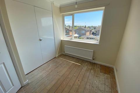 27 Blackberry Way, Lowestoft, NR32 3HF