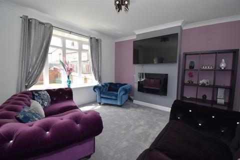 3 bedroom semi-detached house for sale, Bywell Avenue, South Shields