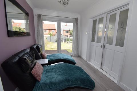 3 bedroom semi-detached house for sale, Bywell Avenue, South Shields