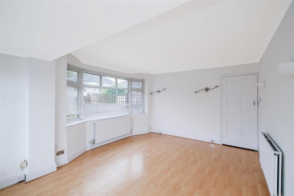 5 Oakwood Hill-12.jpg
