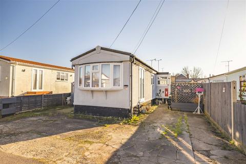 1 bedroom mobile home for sale, Cranbourne Hall Park, Winkfield, Windsor