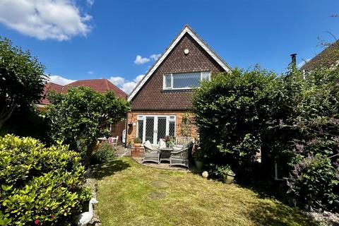 Birtrick House Birtrick Drive, Meopham, Gravesend, DA13 0LR