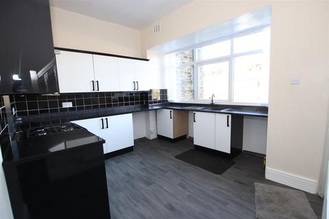 2 bedroom terraced house for sale, Triangle, Bradford