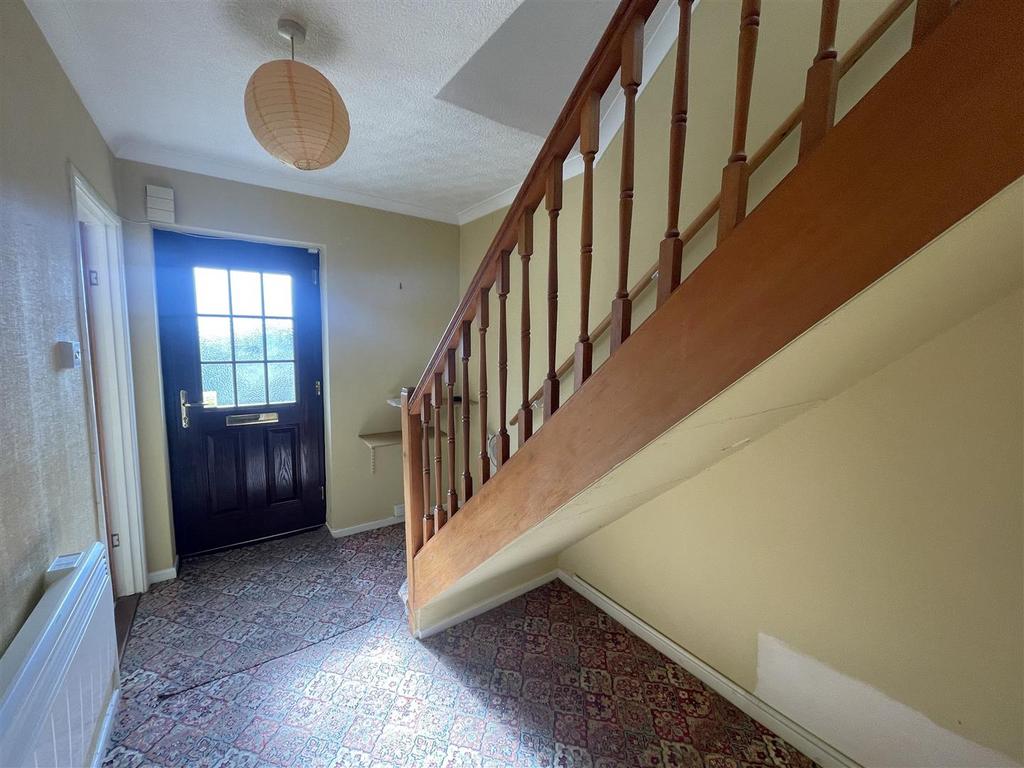 Entrance hallway.jpg