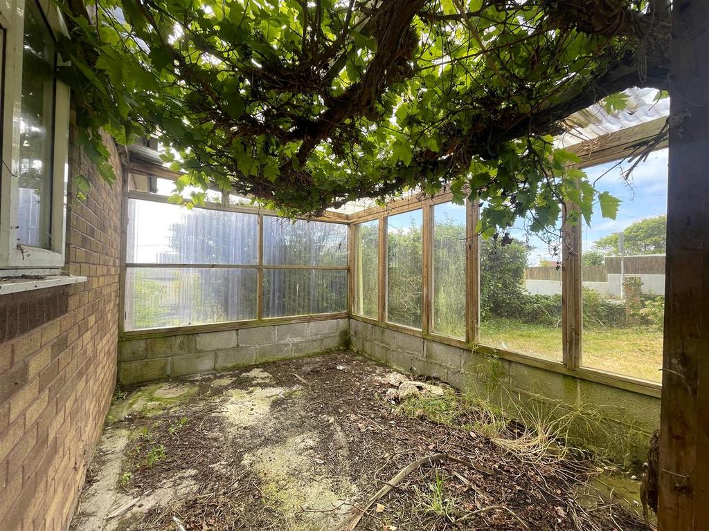 Garden store.jpg