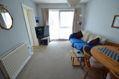 1 bedroom property for sale, 16 Old Orchard Road, Eastbourne BN21