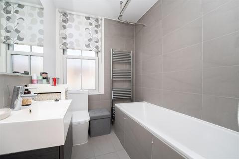 26 Salisbury Road, London, W13 9TX