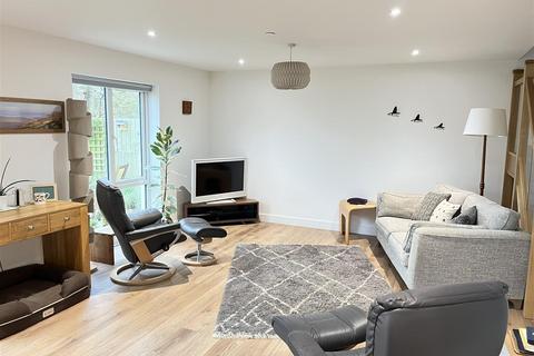 19 Lower Meadows, St Stephen, St Austell, PL26 7FB