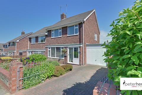 21 Highside Drive, Sunderland, SR3 1UW