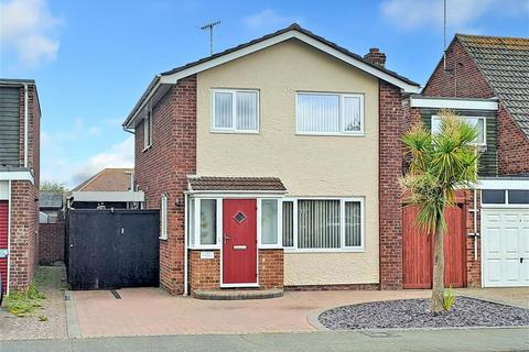 3 bedroom detached house for sale, White Horses Way, Littlehampton BN17