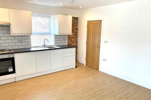 2 bedroom apartment to rent, East Ham Road, Littlehampton BN17