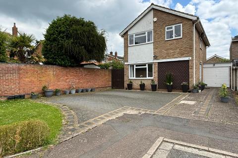 3 Exmoor Close, Northampton, NN3 3AU