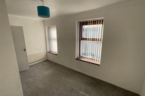 2 bedroom terraced house to rent, Dillwyn Street, Llanelli