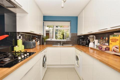 3 bedroom terraced house for sale, Roborough Close, Eastbourne
