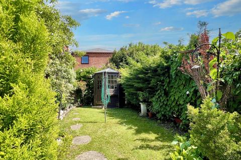 3 bedroom terraced house for sale, Roborough Close, Eastbourne