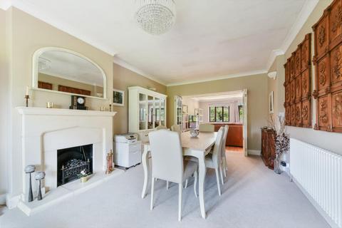 4 bedroom detached house for sale, Nork Way, Banstead