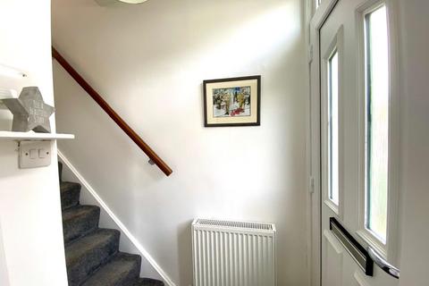 2 bedroom end of terrace house to rent, Leymoor Road, Golcar, Huddersfield
