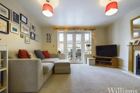 3 bedroom end of terrace house for sale, Starling Mews, Aylesbury HP19