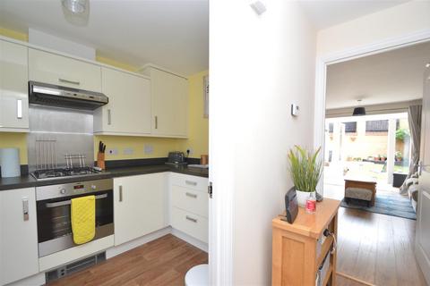 3 bedroom terraced house for sale, Captains Parade, East Cowes
