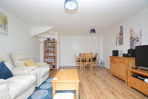 3 bedroom terraced house for sale, Captains Parade, East Cowes