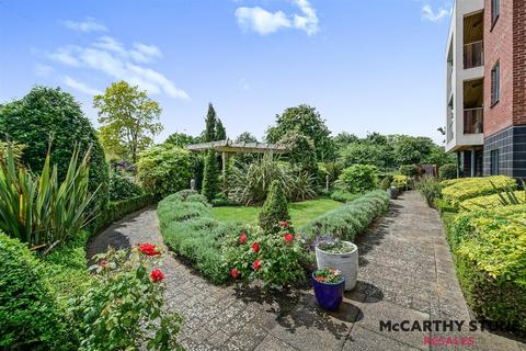 2 bedroom apartment for sale, Moorfield Road, Denham, Uxbridge