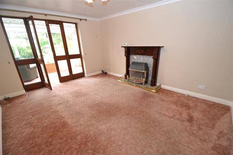 4 bedroom semi-detached house for sale, Poplar Grove, Horton Bank Top, Bradford