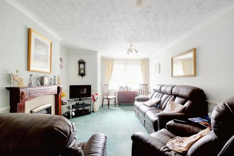 2 bedroom detached bungalow for sale, Eaton Grange Drive, Long Eaton