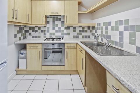 2 bedroom apartment to rent, West Dene Court, Warsash Road, Locks Heath