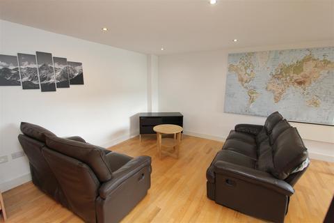 2 bedroom flat to rent, La Salle, Leeds Dock