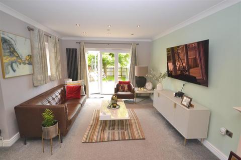 3 bedroom end of terrace house for sale, Wessex Way, Dorchester