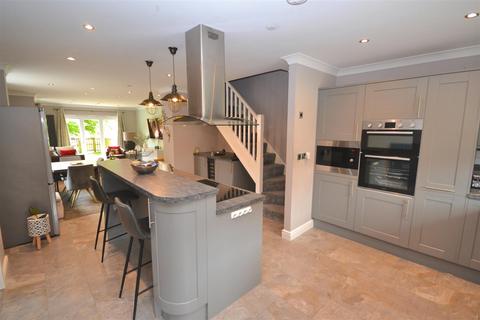 3 bedroom end of terrace house for sale, Wessex Way, Dorchester