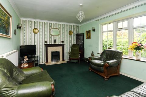 2 bedroom detached bungalow for sale, 109 Oaken Park, Codsall, Wolverhampton, WV8 2BW