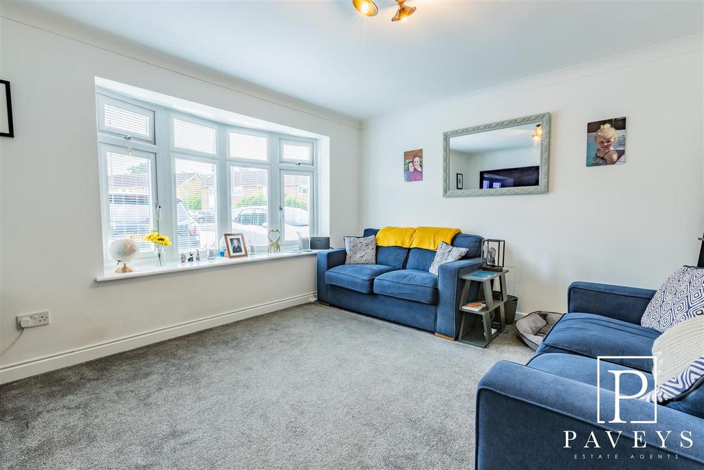 Hilltop Crescent, Weeley 3 bed end of terrace house for sale £270,000