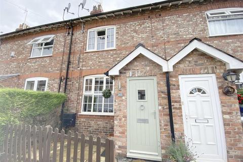 2 bedroom house to rent, Park Road, Wilmslow, Cheshire
