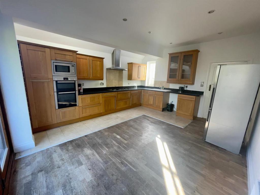 Holmfield Road, Leicester 5 bed detached house for sale £800,000